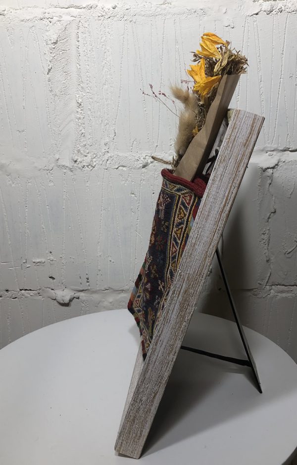 Vintage Persian Afshari (Sirjan) chanteh kilim with dried flowers - Image 3